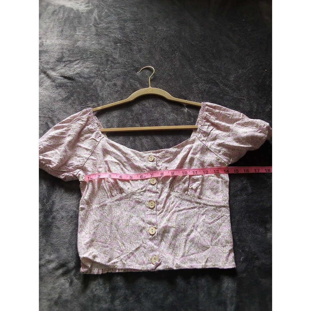 New With Tag LUSH CLOTHING Floral Button Puff Sleeve Crop Top Size L
